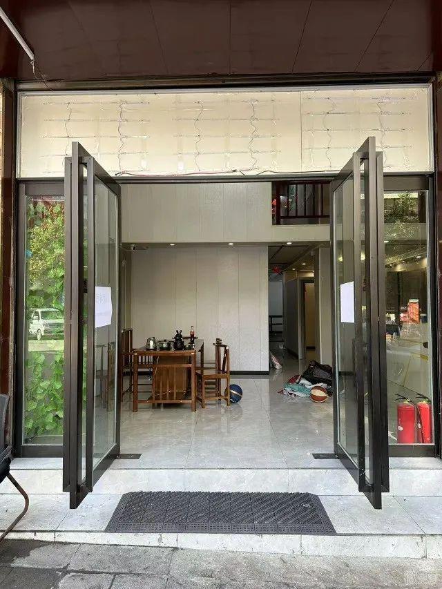 门面转让接手即可经营！停车方便！镇雄288平(图18)